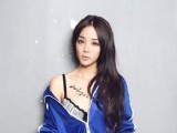 高中校服的性感裝扮