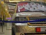 迪拜豪車(chē)貼滿(mǎn)57412枚硬幣