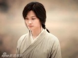 長發(fā)美少女撞臉李宇春