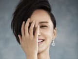 張歆藝披婚紗登封面