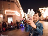 孫儷攜萌娃現(xiàn)身游樂場